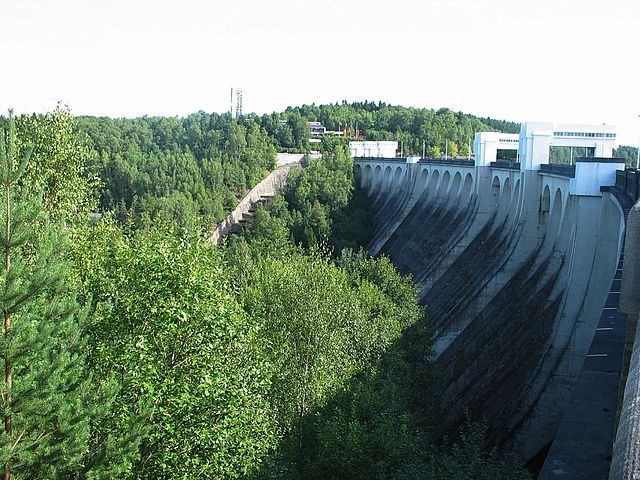 Staudamm der Wesertalsperre bei Eupen