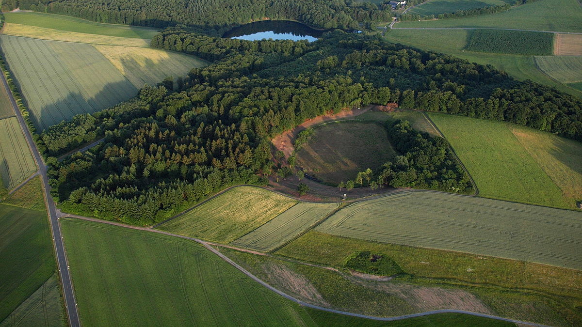 Maare, Hitsche Maar (Vorne) Dürres Maar (Mitte), Holzmaar (Hinten), Luftaufnahme (2015)